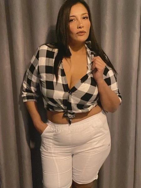 Paula chica sexy en Valencia