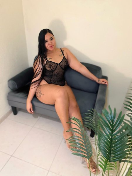 KORAL escort sexual en Valencia