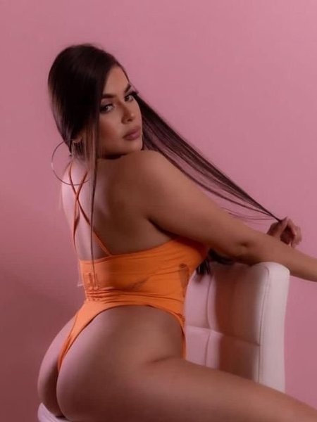 SARA Escorts Outcall Valencia