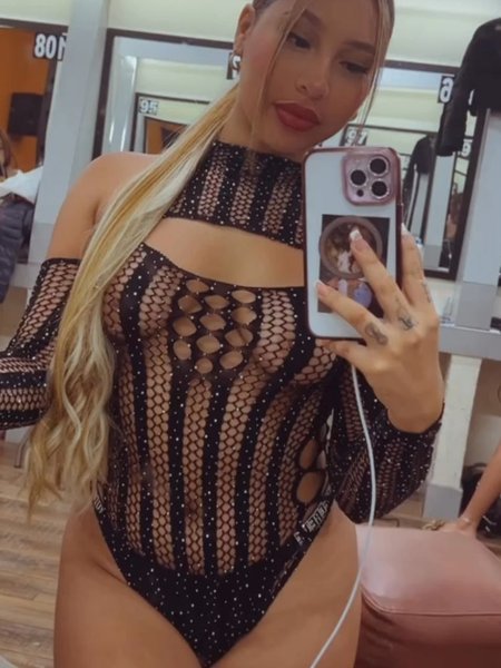Whore DAYANA in Valencia